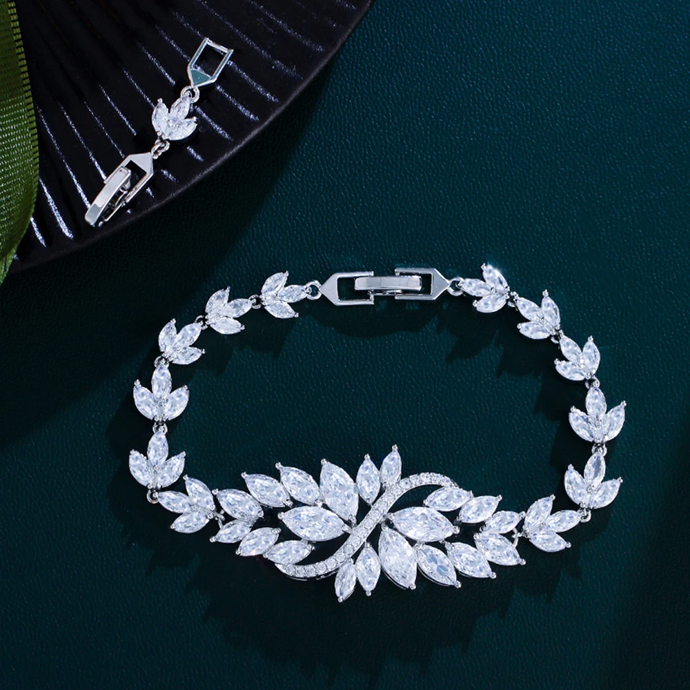 Luxury Jewelry Shiny White Marquise Cut Cubic Zirconia CZ Paved Wedding Bridal Chain Link Bracelet for Women Dress Accessories