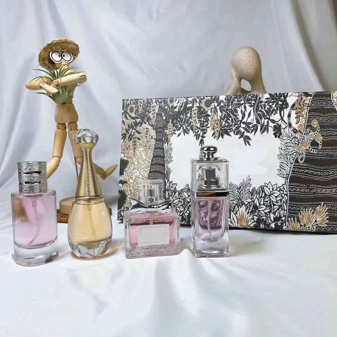 

Miss Bouquet Perfume Set 30ml 4pcs Woman Fragrance Eau De Parfum Famous Brand Girl Lady Aroma Spray 4 in 1 Kit with Gift Box
