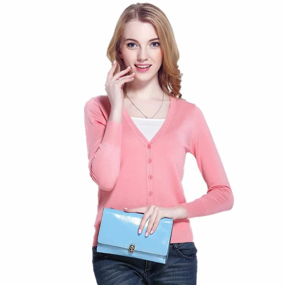 

Hot Sale Women' s V Neck Button Long Sleeve Winter Basic Knitted Sweater Cardigans