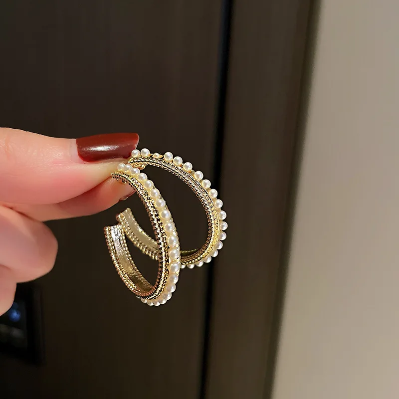 

new statement geometric drop pearl c hoop earring
