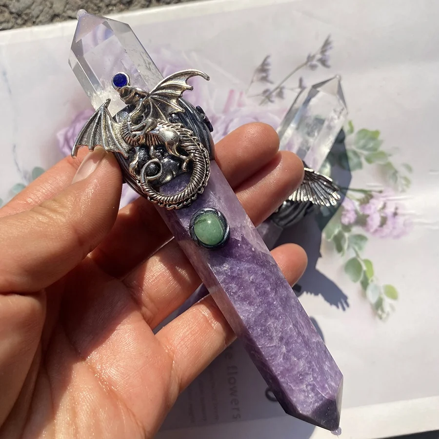 

Alloy Dragon Natural Clear Quartz Lepidolite Crystal Semi-Precious Stone Point Magic Wand Craft For Decor