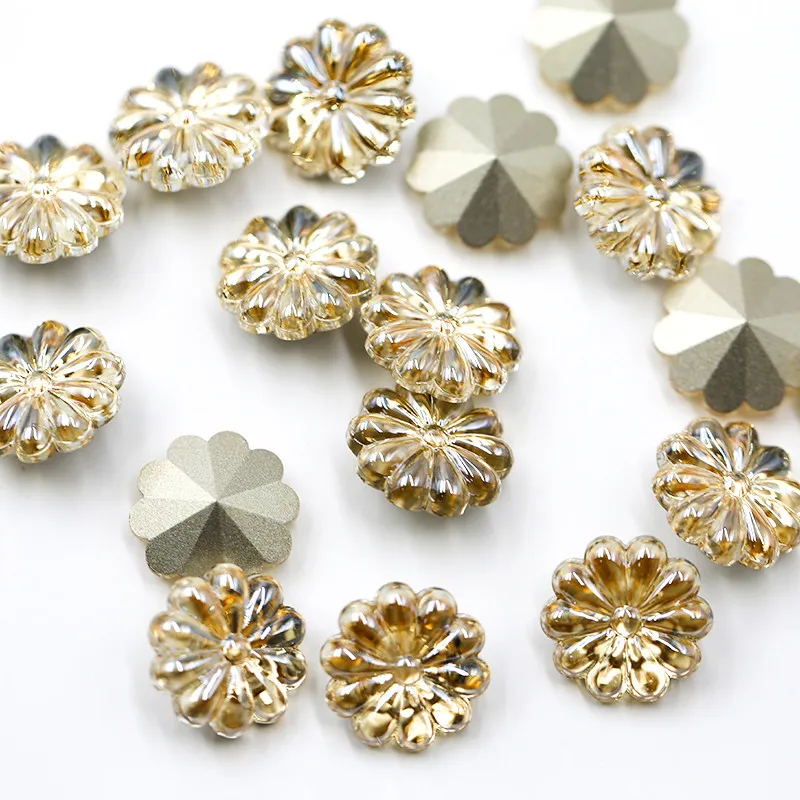 

Paso Sico Golden Shadow 14mm 18mm Small Daisy K9 Glass Loose Pointed Back Rhinestone in Bulk