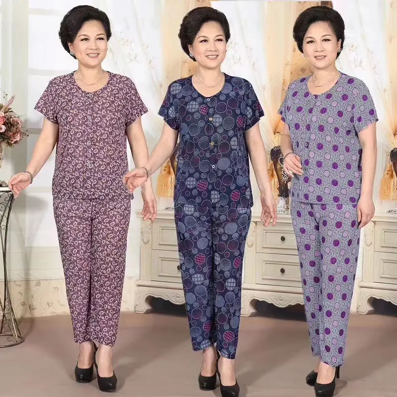 

Mix design mix color Garments Ice Silk Suits stock for Middle-Aged Women