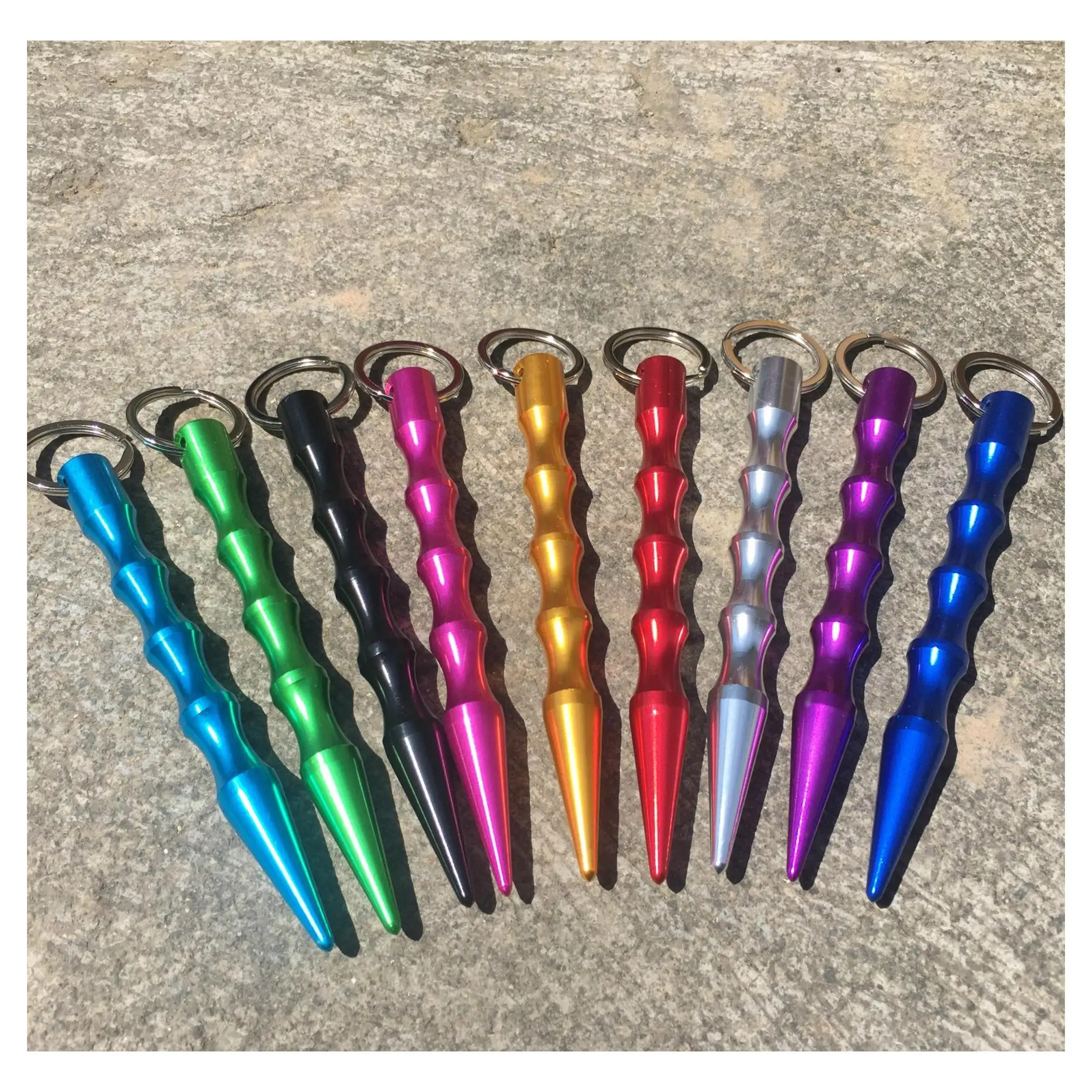 

Key Chain Rings Metal Portable Self Defense Holder Weapons Tactical Tool Fashion Women Men Design Car Key Chains Accessories Lls