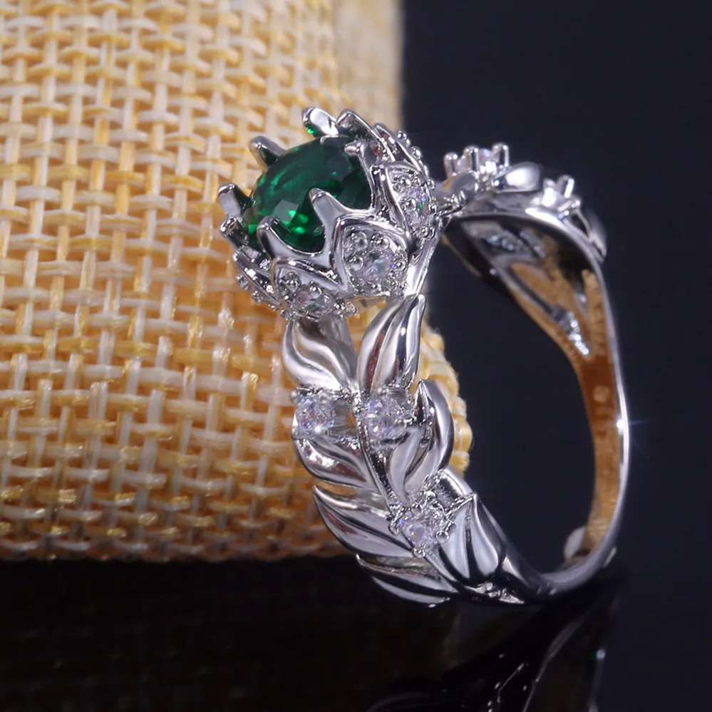 

CAOSHI Handmade Emerald Color Silver Coating Engagement Vintage Round Crystal Green Stone Finger Rings Women