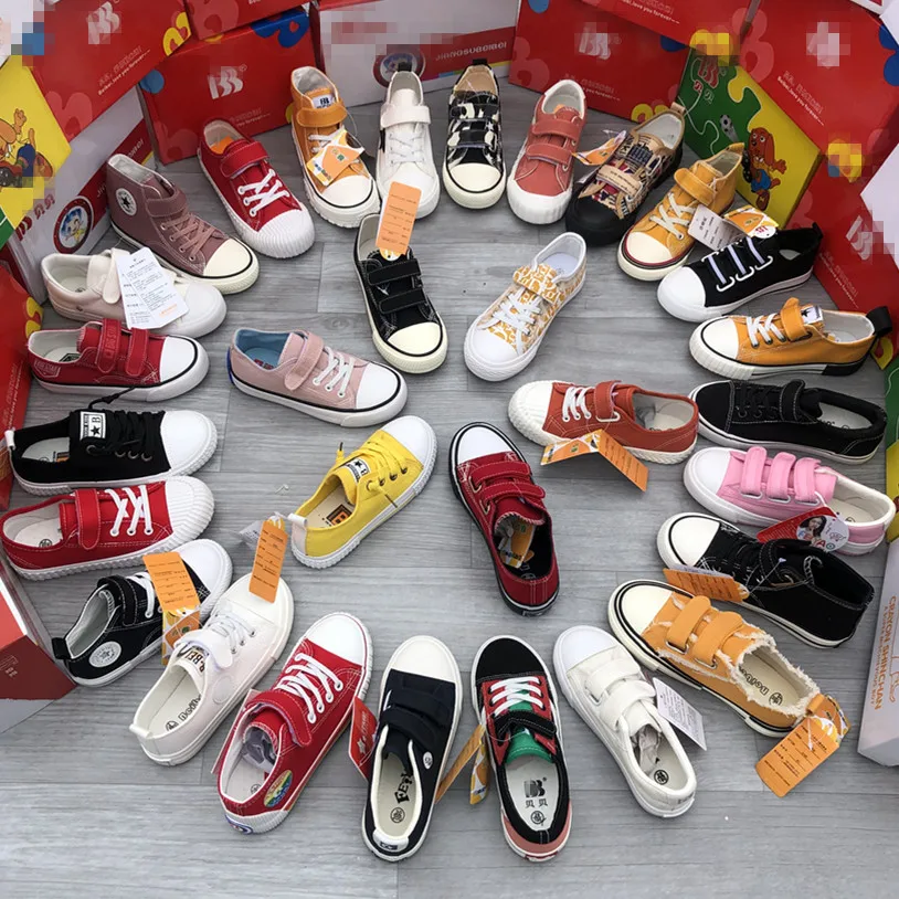 

Wholesale cheap and high quality women's canvas rubber flat shoes of various colors