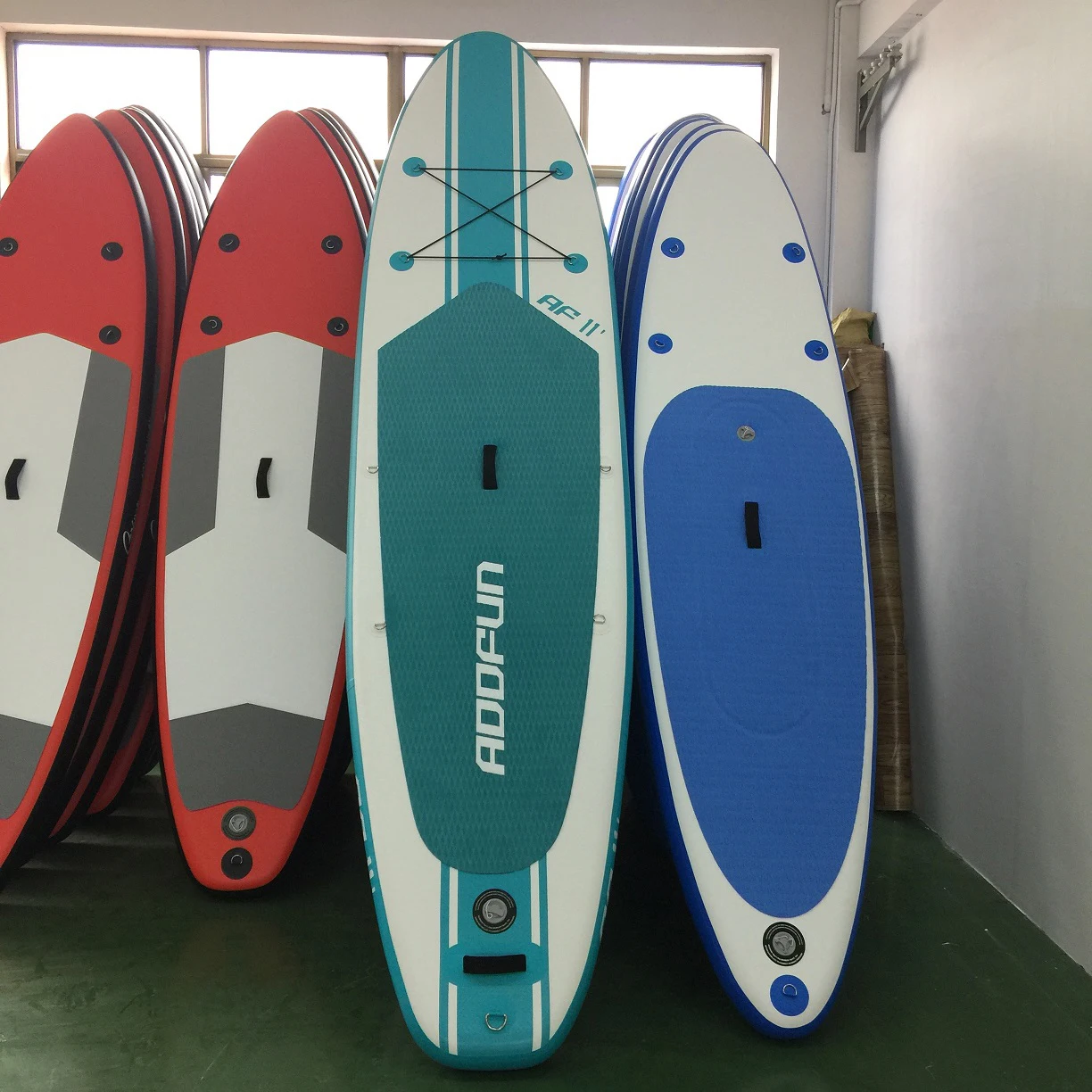 

OEM&ODM Surfboard Inflatable Stand Up Paddle Board Foldable Portable Easy, White