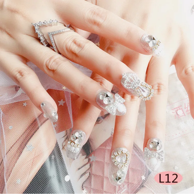 False Nails Kit 24pcs Elegant Bride Pearls Fake Nails Full Cover Medium Length With Glue