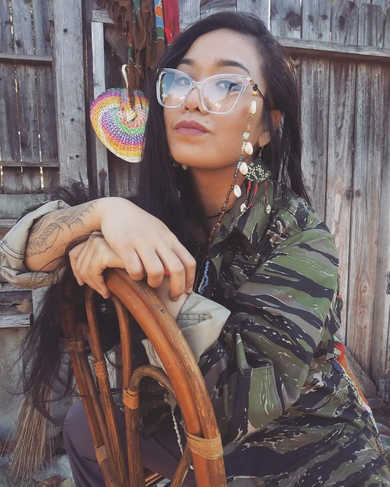 

UNOC Logo Cheap Wholesale Sun Glasses Fashion Cat Eye Sunglasses Trendy Metal Clear Sunglasses, 5 colors