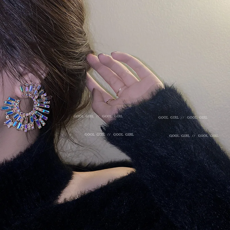 

fashion trendy gold plated crystal exaggerated stud earrings