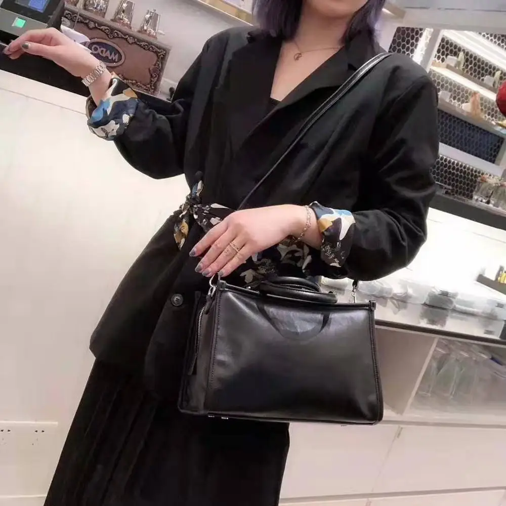 

Classic Style Smooth PU Leather Elegent Women Shoulder Bags Ladies Handbags
