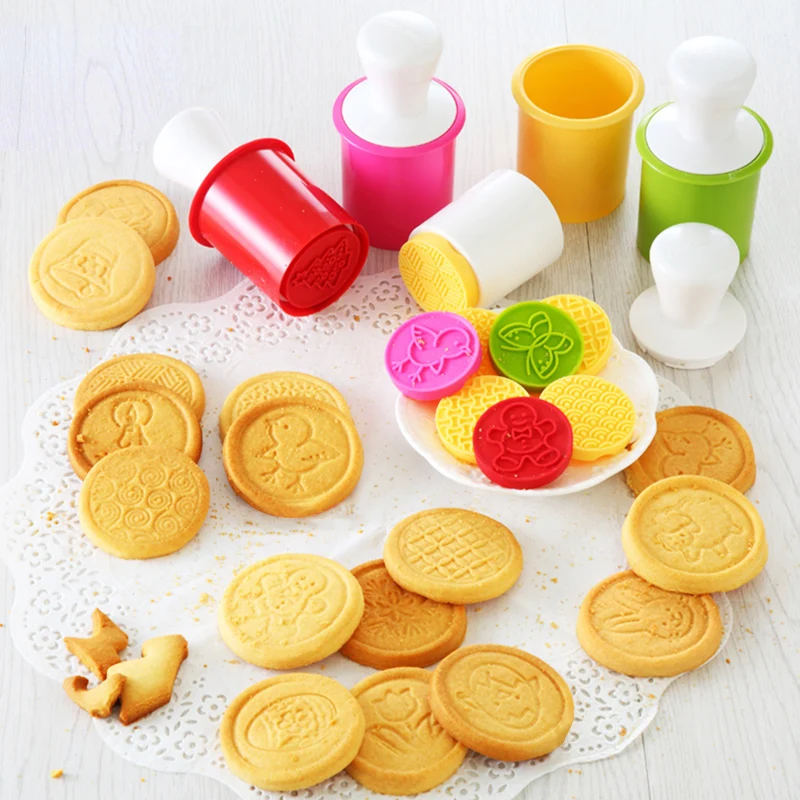 

Cookie Cutters 6 Pcs biscuit cartoon stamp cookie Mould Silicone Stamps Cookie Cutters DIY Stamps Pattern Biscuit Baking Set