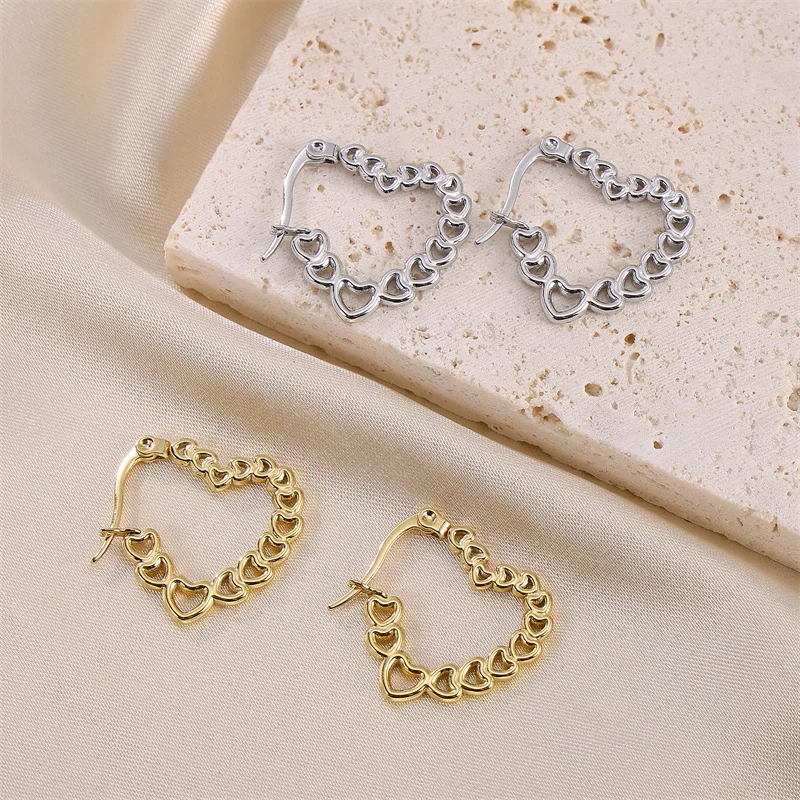 

Hot selling 18k Gold Plated Stainless Steel High Polishing Tiny Heart Hoops Earrings For Women