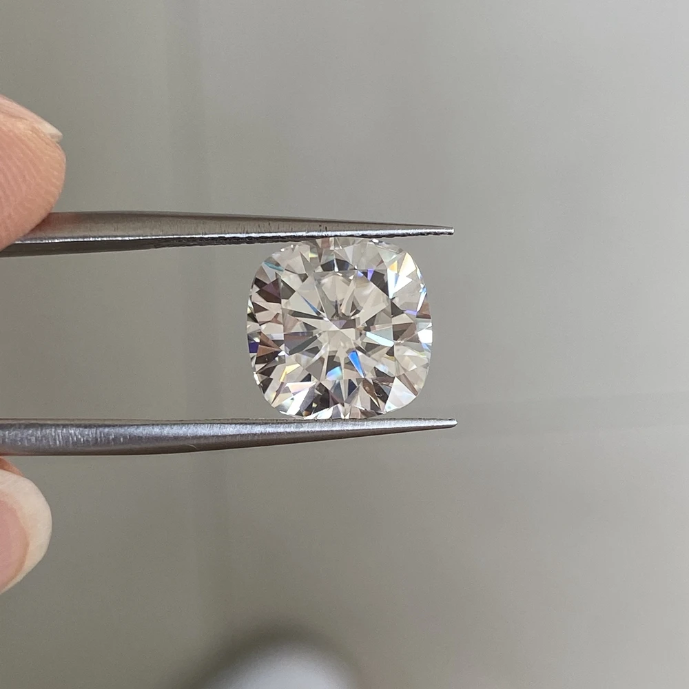 

HQ Gems Loose Created Moissanite Stone D VVS1 Excellent Cushion Cut 2 Carat Lab Moissanite Diamond