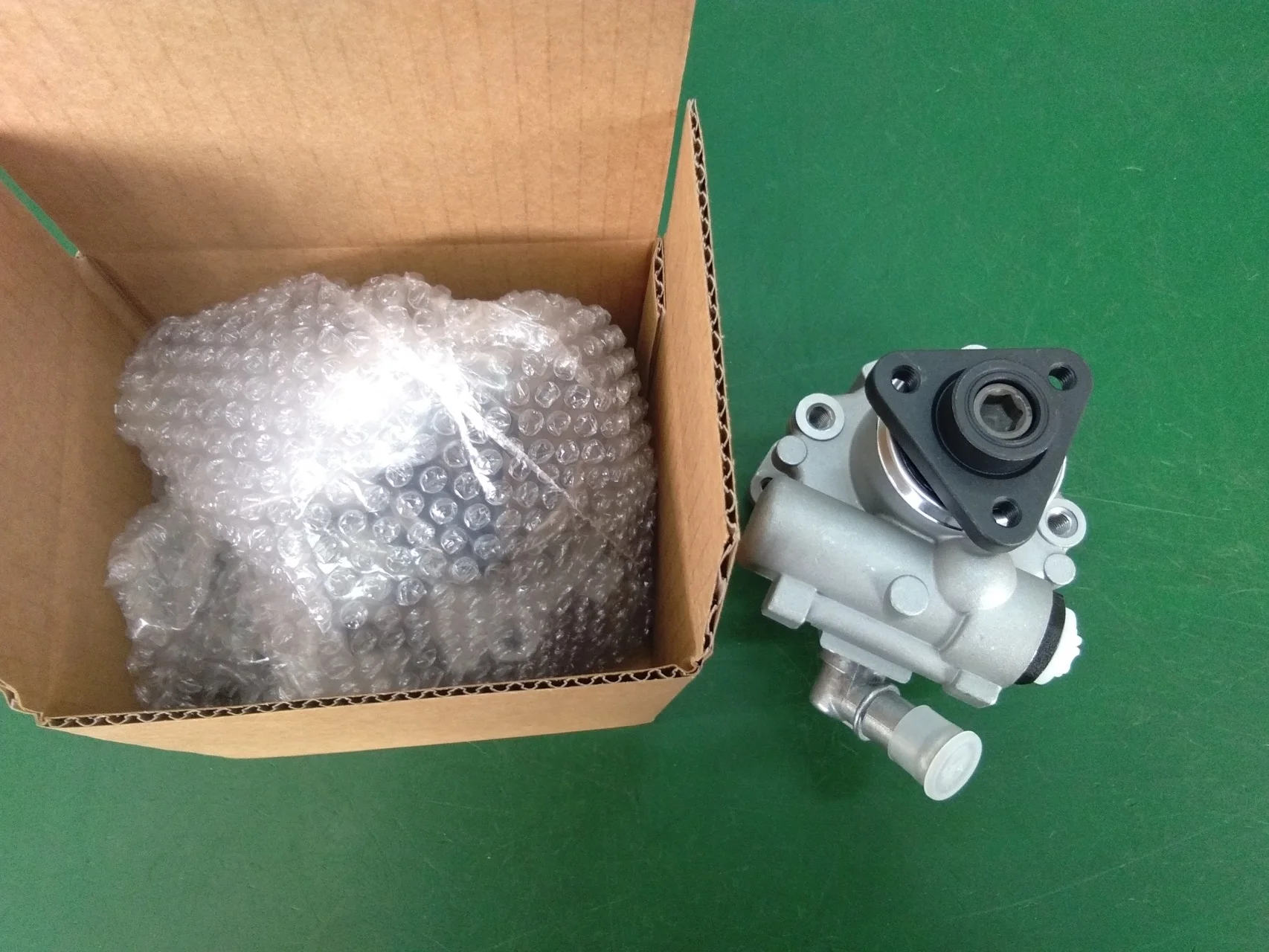 Vane Hydraulic Pump Power Steering Pump For Mercedes Benz Cclass W203