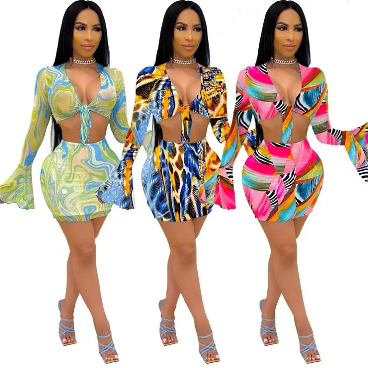 

MOEN Latest Design Flared Sleeve Printed Mini Short 2 Piece Women Clothing Summer Two Piece Skirt Set