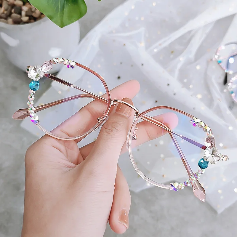 

2021 New Lentes De Sol Diamond Square Ladies Face Shades Sun Glasses Rhinestone Fashion Sunglasses Polarized Newest 2021, As pic shows