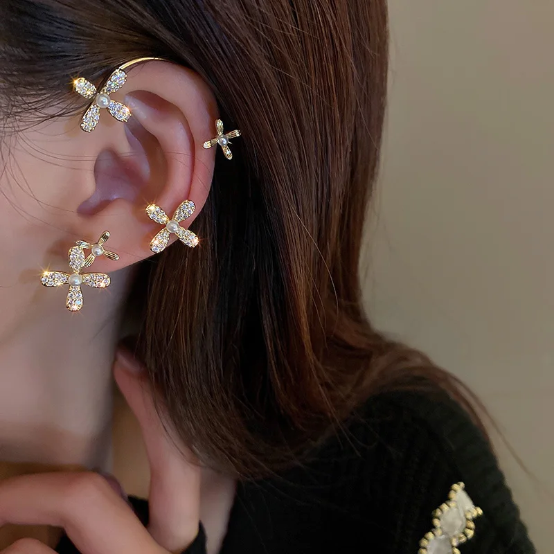 

fashion real gold plated crystal earring cuff flowers