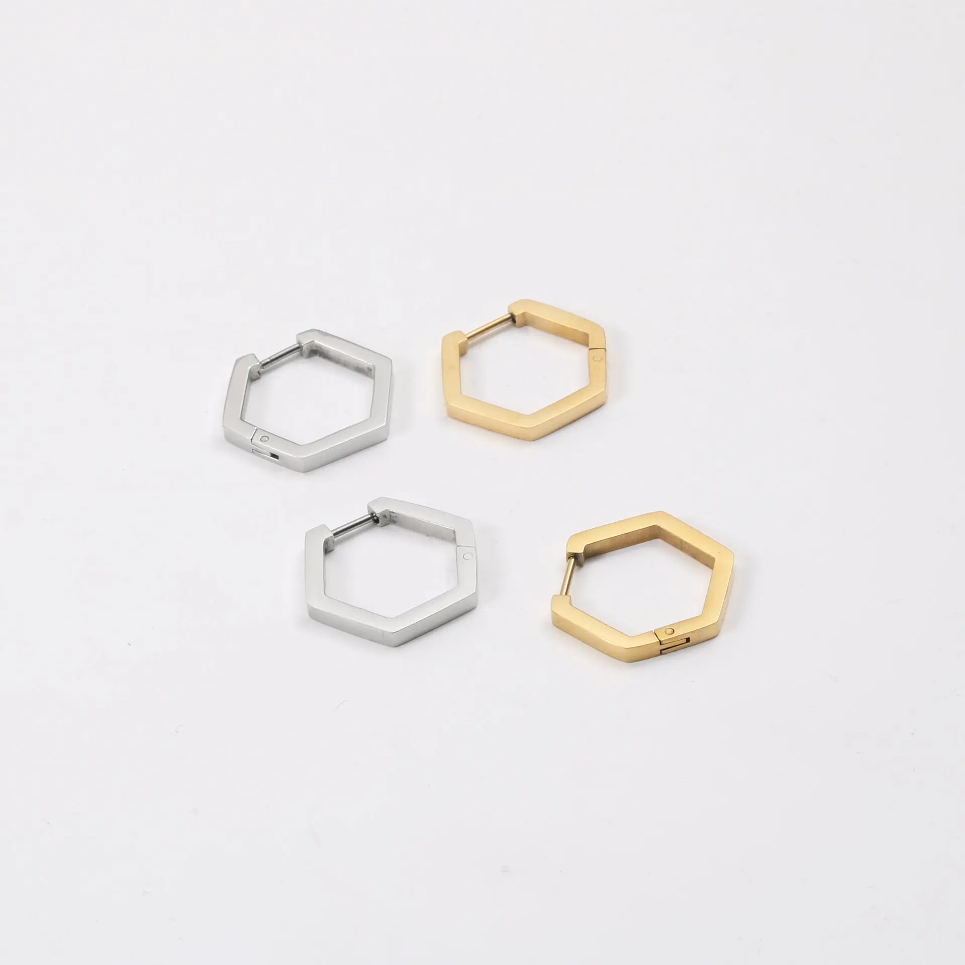 New Trendy Earring 18K Gold Plated Hexagon Simple Huggie Hoop Earrings Stainless Steel Earrings Wholesale