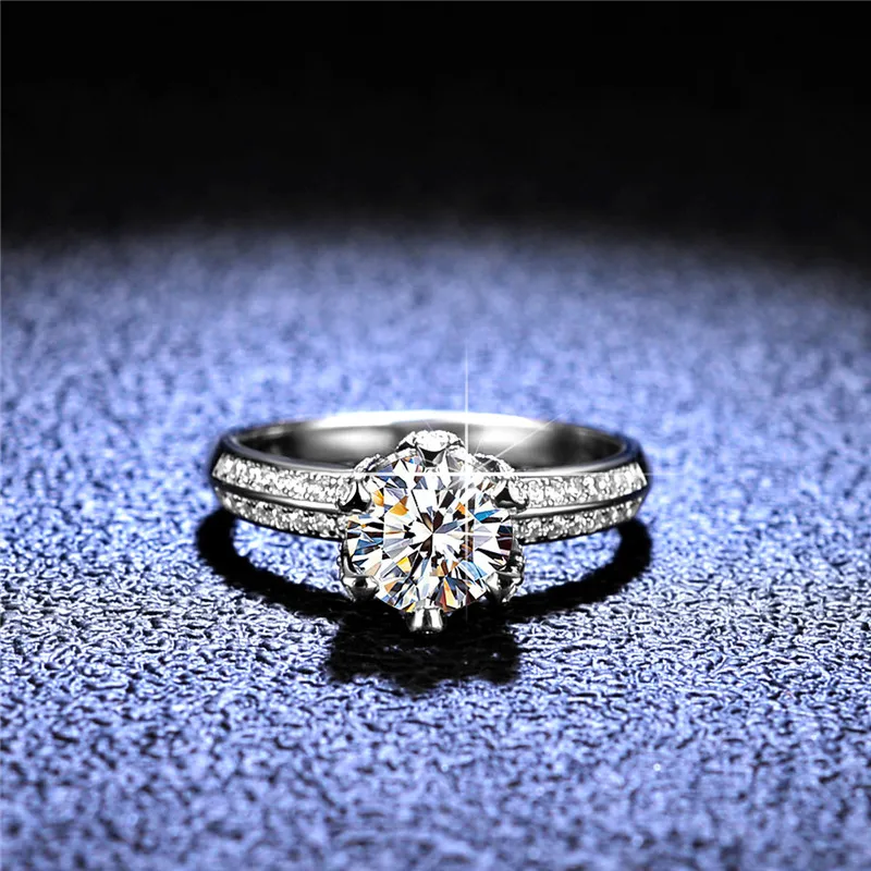 

Classic Party Ring Silver 925 Original Diamond Test Past Brilliant Cut 1 Carat D Color Moissanite Engagement Rings for Women