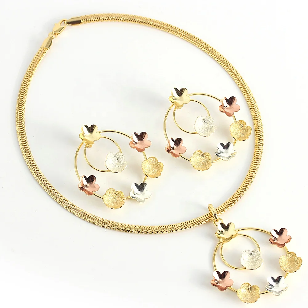 

Factory Direct Sale Wholesale Stainless Steel Jewelry Women Box 18 Gold Earring Simple Diamond Necklaces Set