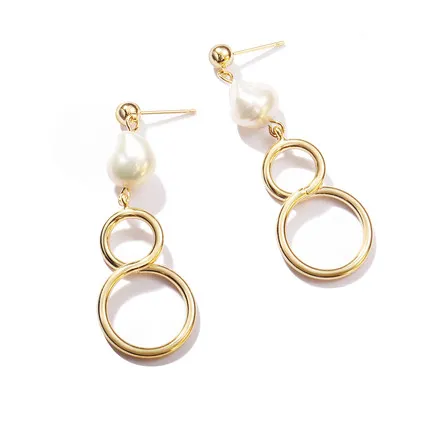 

Eico Fashion Simple Gold Plated Number 8 shape Freshwater Pearl Hoop Earrings