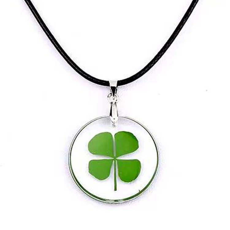 

Hot Sale Lucky 4 Leaf Clover Necklace Acrylic Green Four Leaf Clover Necklace For Men Women