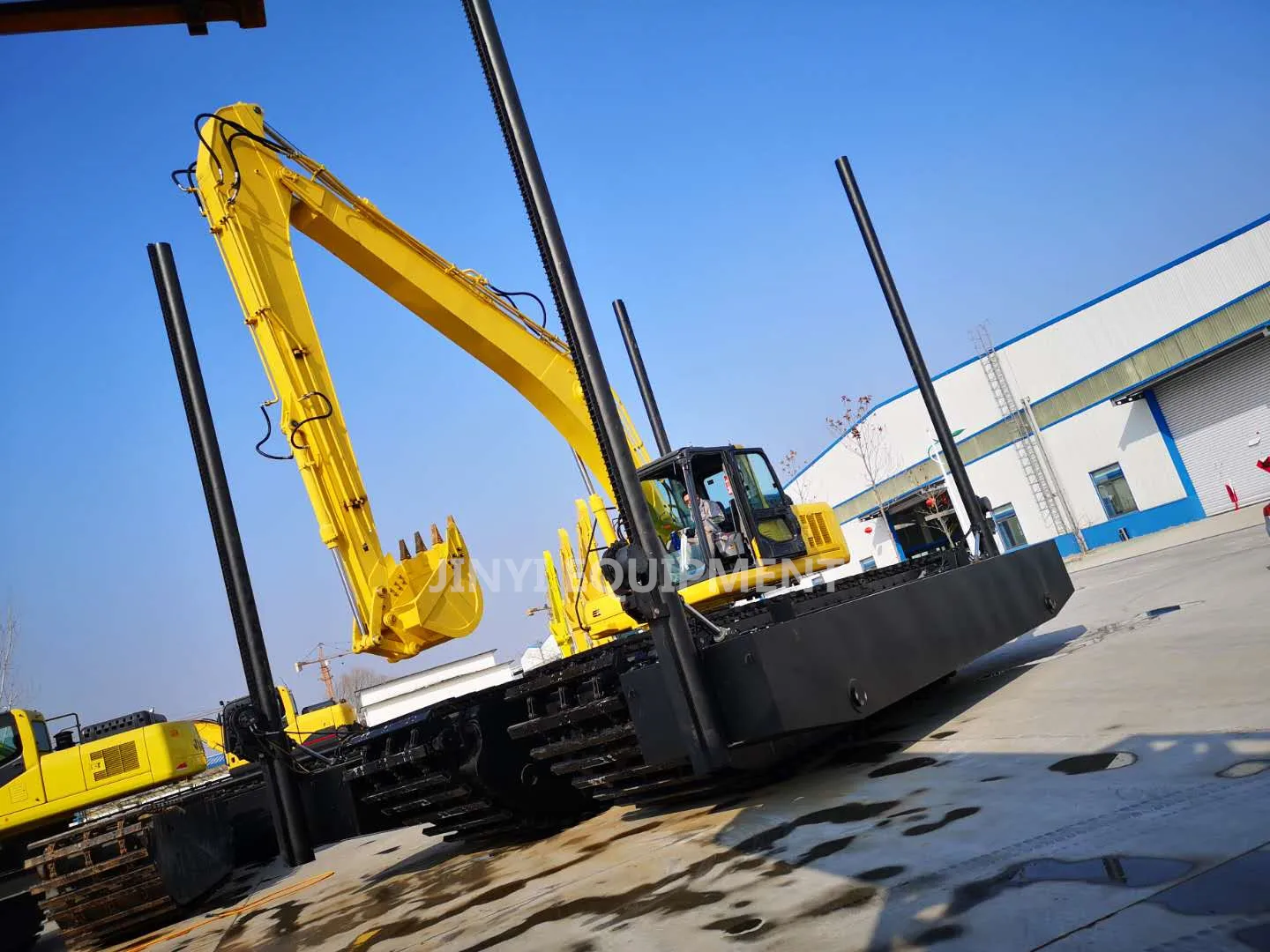 Amphibious Pontoon Excavator.html