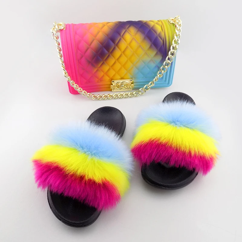 

Popular aux fur slipper and beautiful purse bag match