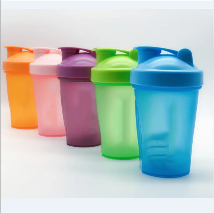 

Amazon Free Logo Custom Gym Bottle Sport Protein Powder Shaker Mixing cup with ball