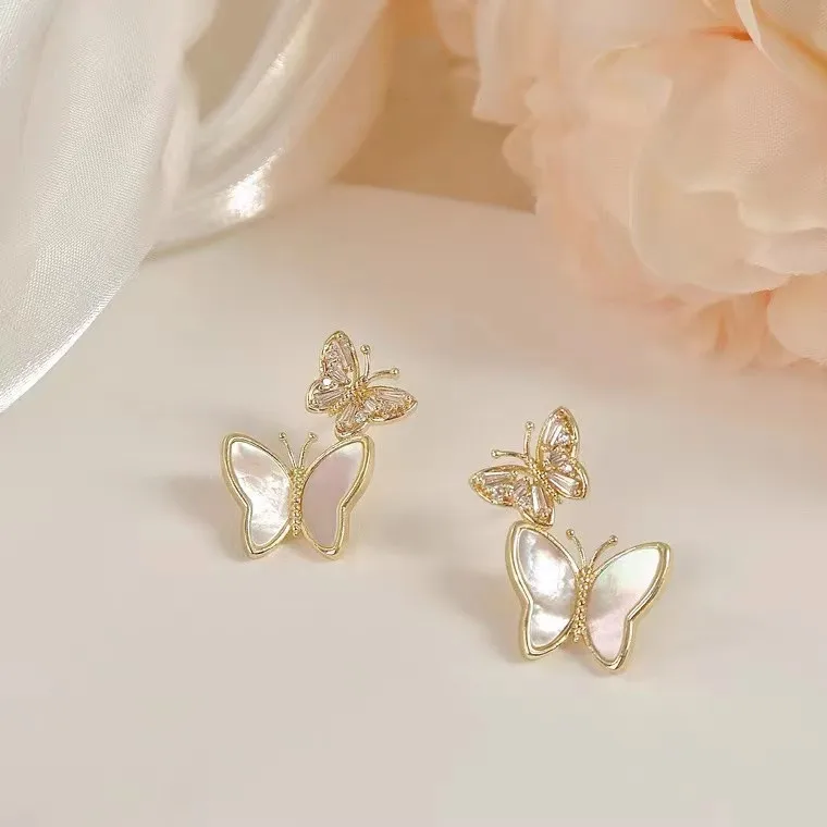 

2023 Hot Selling Fashion Simple Statement Metal Butterfly Premium Earrings Bridal For Women