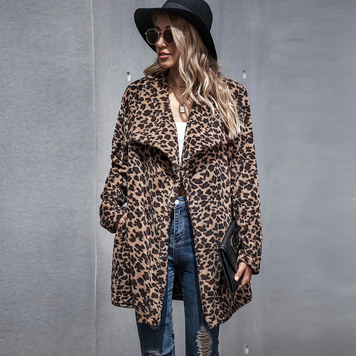 

Best Quality 2021 Winter Coat Plus Size Jacket Leopard Sleeve Ladies Women Long Coat Cardigan Winter Clothes For Women, As pictures