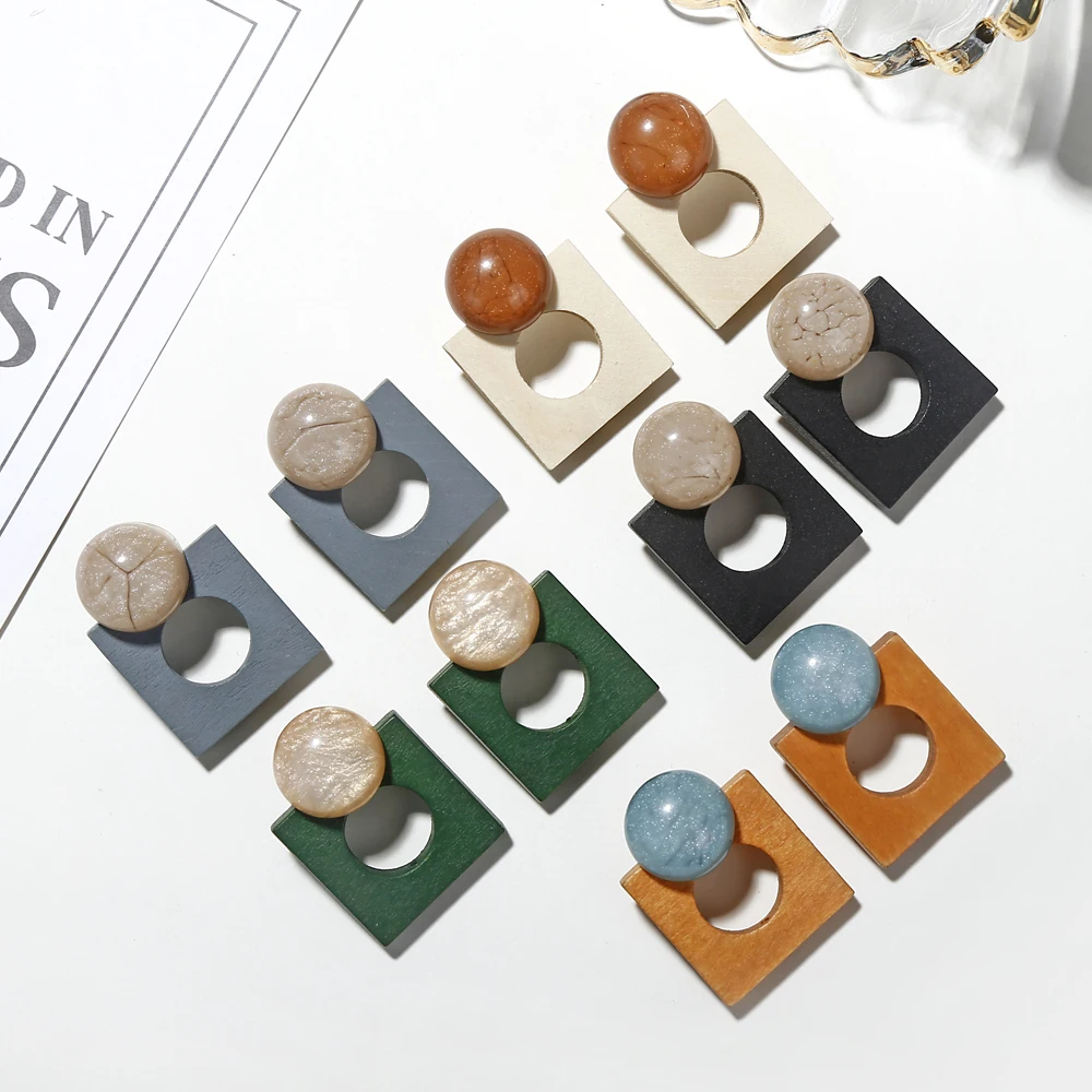 

Fashion Rattan Weave Disc Wood Dangle Earrings Handmade Natural Wooden Earrings Resin Earrings Jewelry For Women Gift