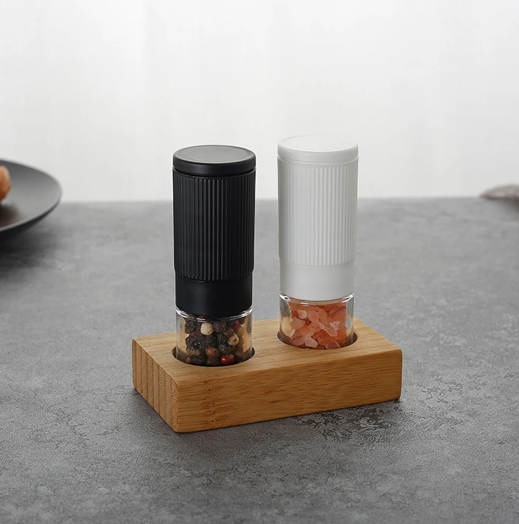 

Wholesale Custom High Quality Chefshere Portable Camping Stainless Steel Mini Salt and Pepper Grinder Set with Bamboo Base