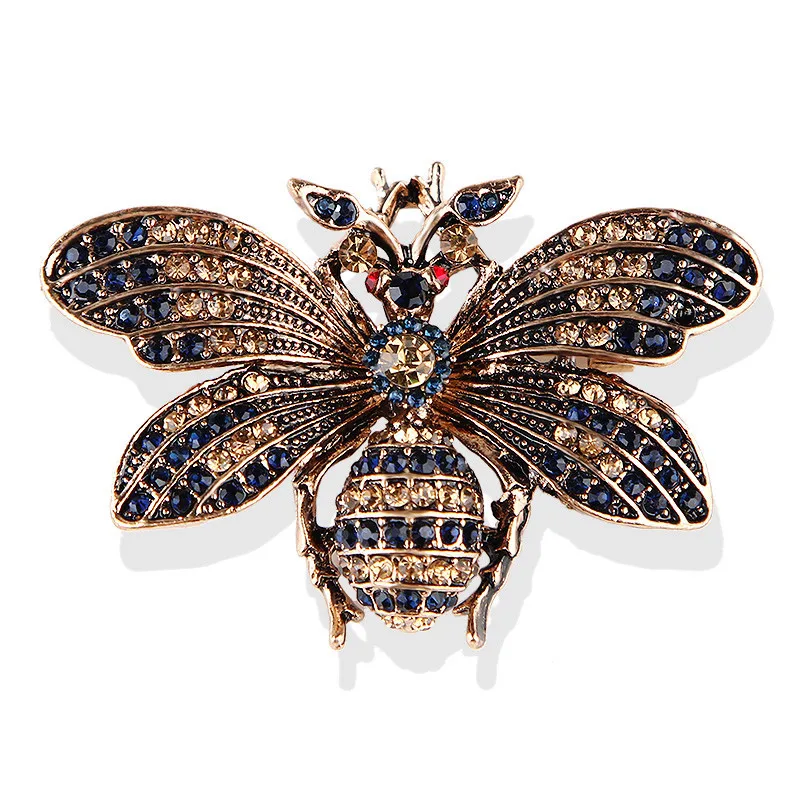 

2022 New Fashion Bee Exquisite Brooch Retro Diamond Moth Butterfly Brooch Designer Accessories Pins, Picture shows