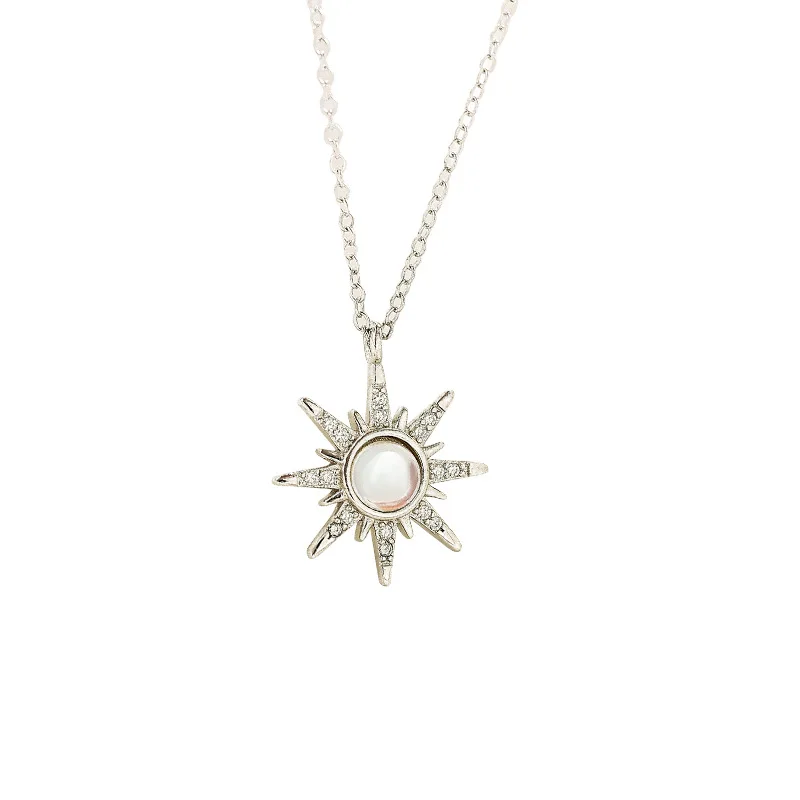 

Women's simple sunflower zircon necklace female personality temperament clavicle chain