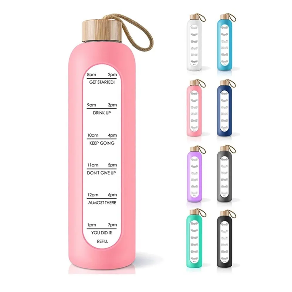 

Custom water grass bottle With Time Marker 32 OZ Water Bottles With Times botol kaca 250ml/500ml/1000ml with silicone sleeve, Customized color