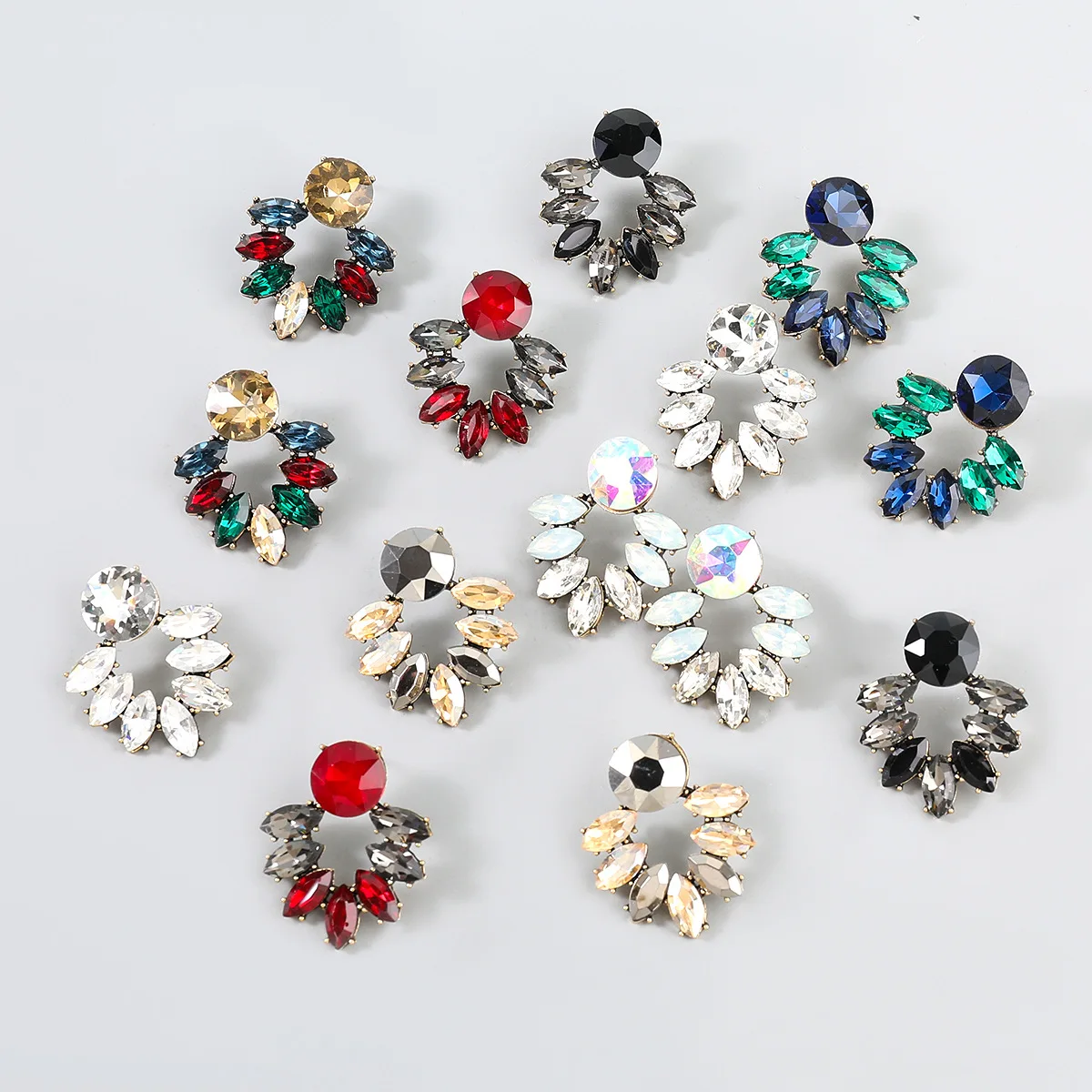 

Vintage Jewelry Multi Color Rhinestone Stud Earrings Geometric Teardrop Colored Crystal Earrings, As pictures