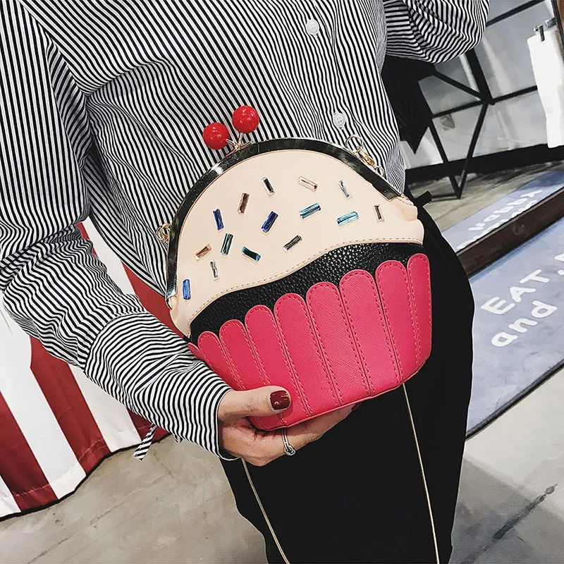 

Cake Ice Cream Bag Fashion Chain PU Bag Manufacturer 2021 New Cute Shoulder Bag Personalized Creative, 2colors