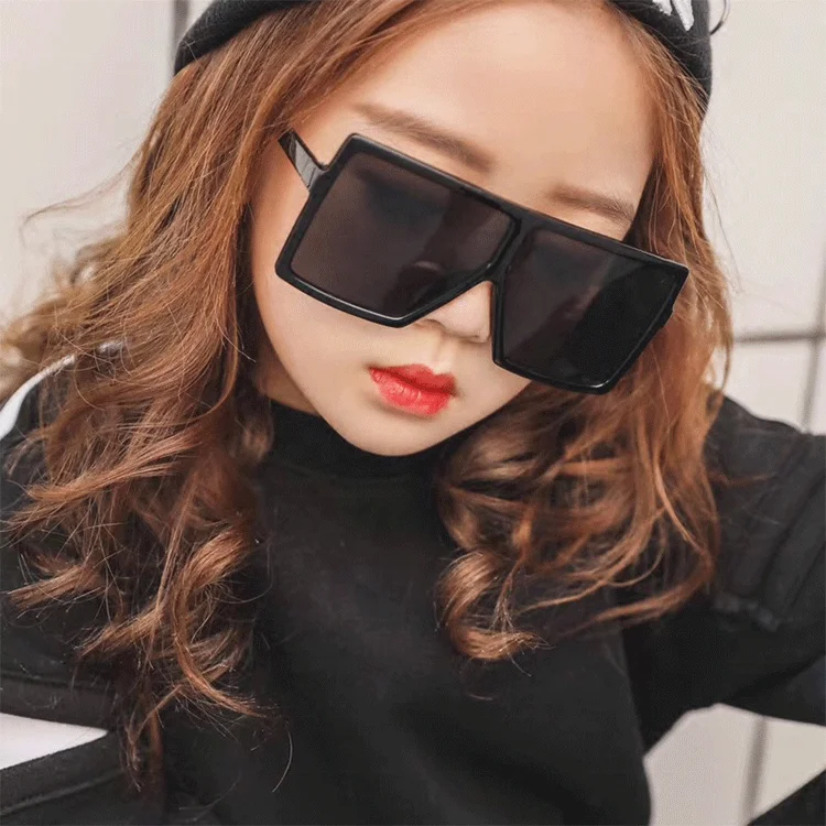 

Custom Luxury Fashion Square Oversize Sunglasses Boys Girls Retro Kids Rainbow Sunglasses