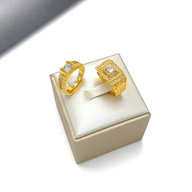 

Gold-Plated Couple Rings With Diamonds For Men And Women Wedding Rings Imitating Vietnamese Sand Gold-Plated Gold