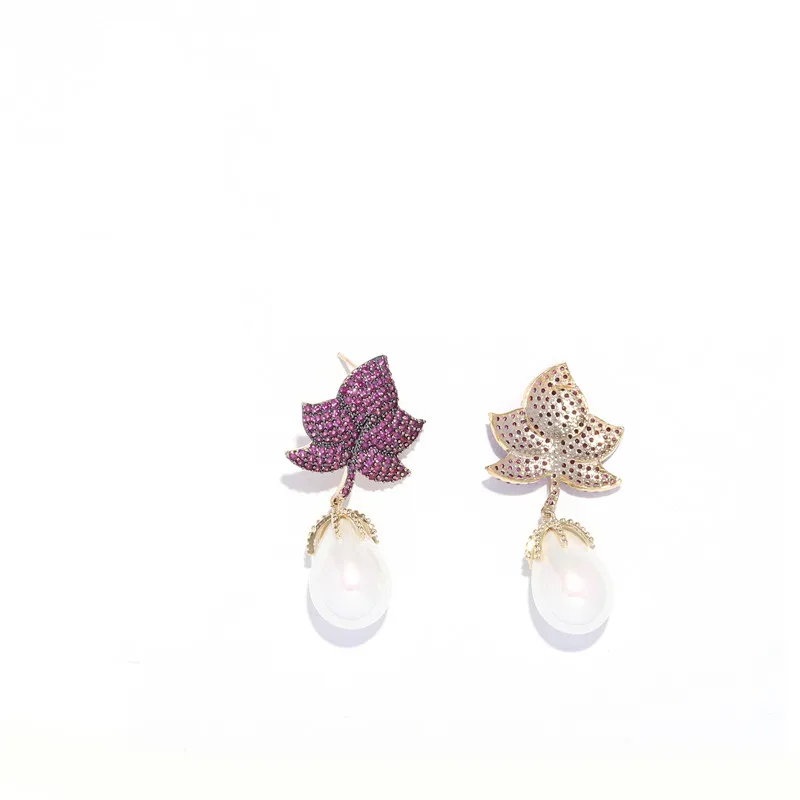 

Red Leaf With Pearl Stud Retro Earring Diamond Golden Stub Earrings, As photo