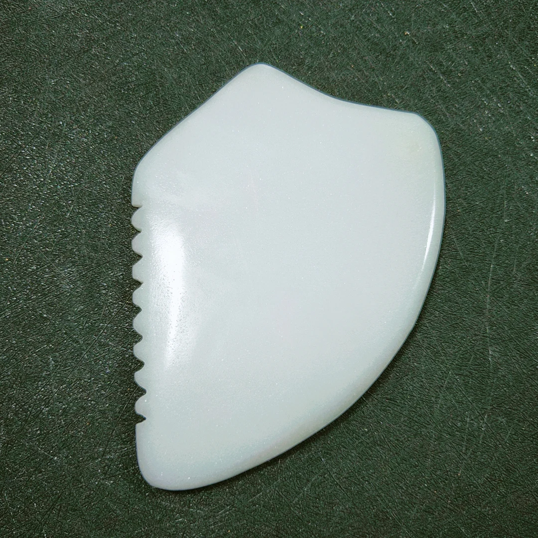 

2021 whole sale White jade face gua sha massage tool body treatment gua sha for gift