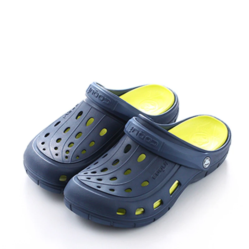 

Hole Shoes Rubber Clogs For Man women EVA Garden Water Shoes Beach Flat Sandals Slippers