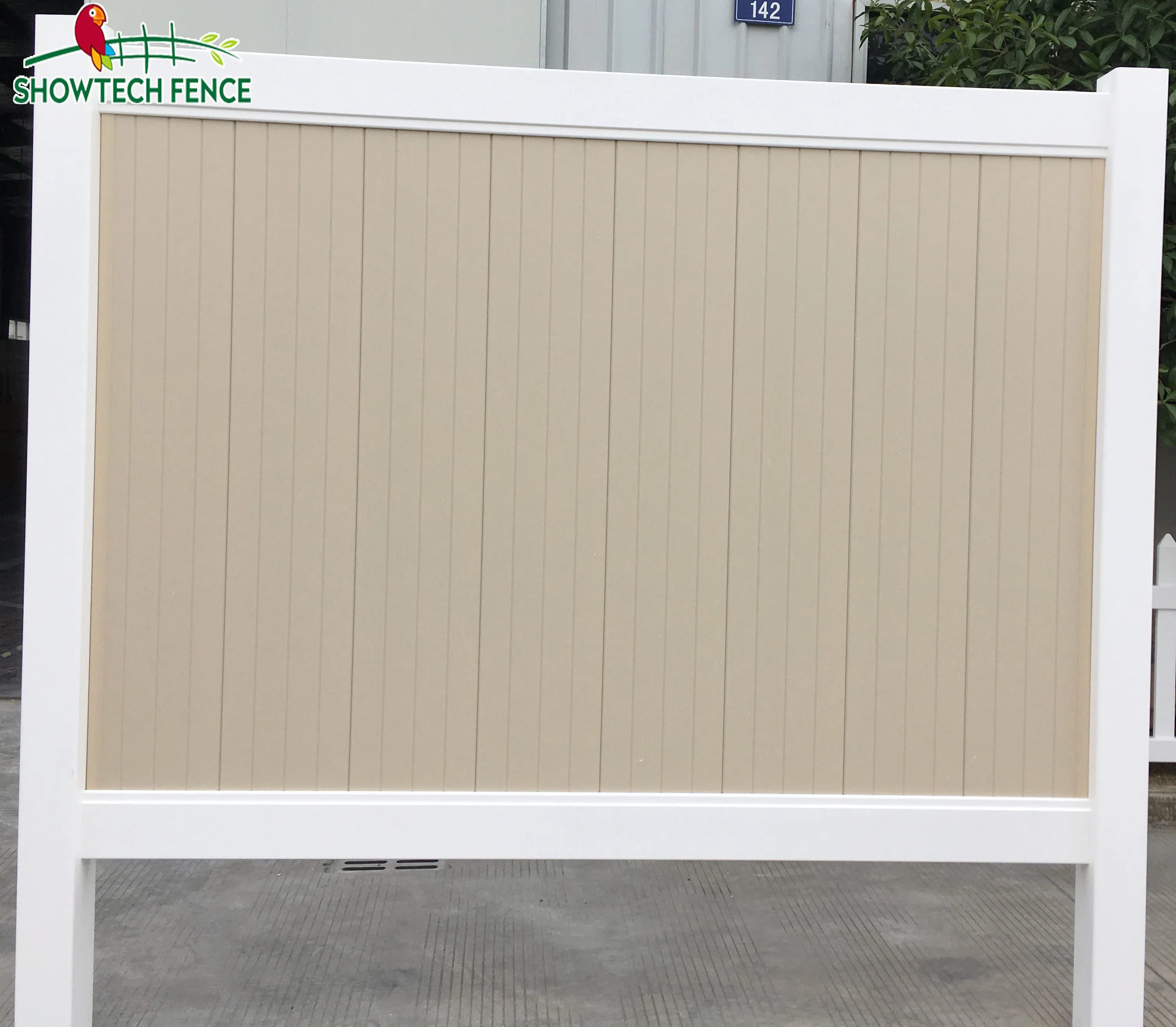 

Showtech plastic vinyl PVC fencing around pools/pvc fencing post and rail/yard fence, White/grey/tan/adobe/red wood