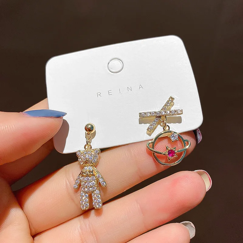 

2021 crystal pendant bear drop earrings women