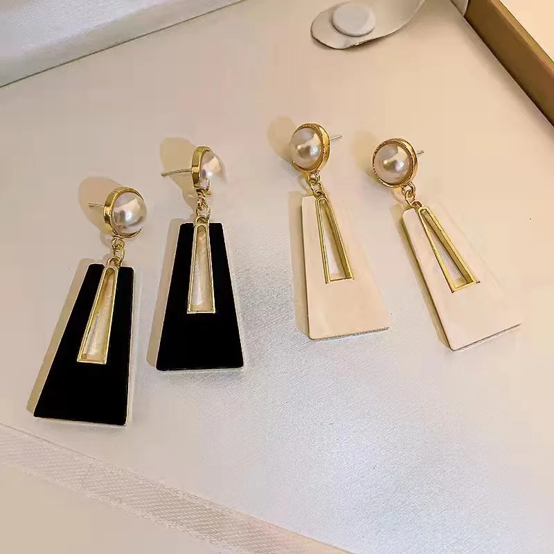 

Europe Exaggerated Geometric Acrylic Tassel Earrings Wholesale Square 925 Silver Pins Acrylic Earrings Jewelry