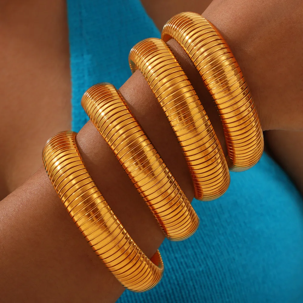High-End PVD Gold Plated Waterproof Tarnish-Free Elastic Snake Chain Stainless Steel Bangle Bracelet Trendy Party Gift