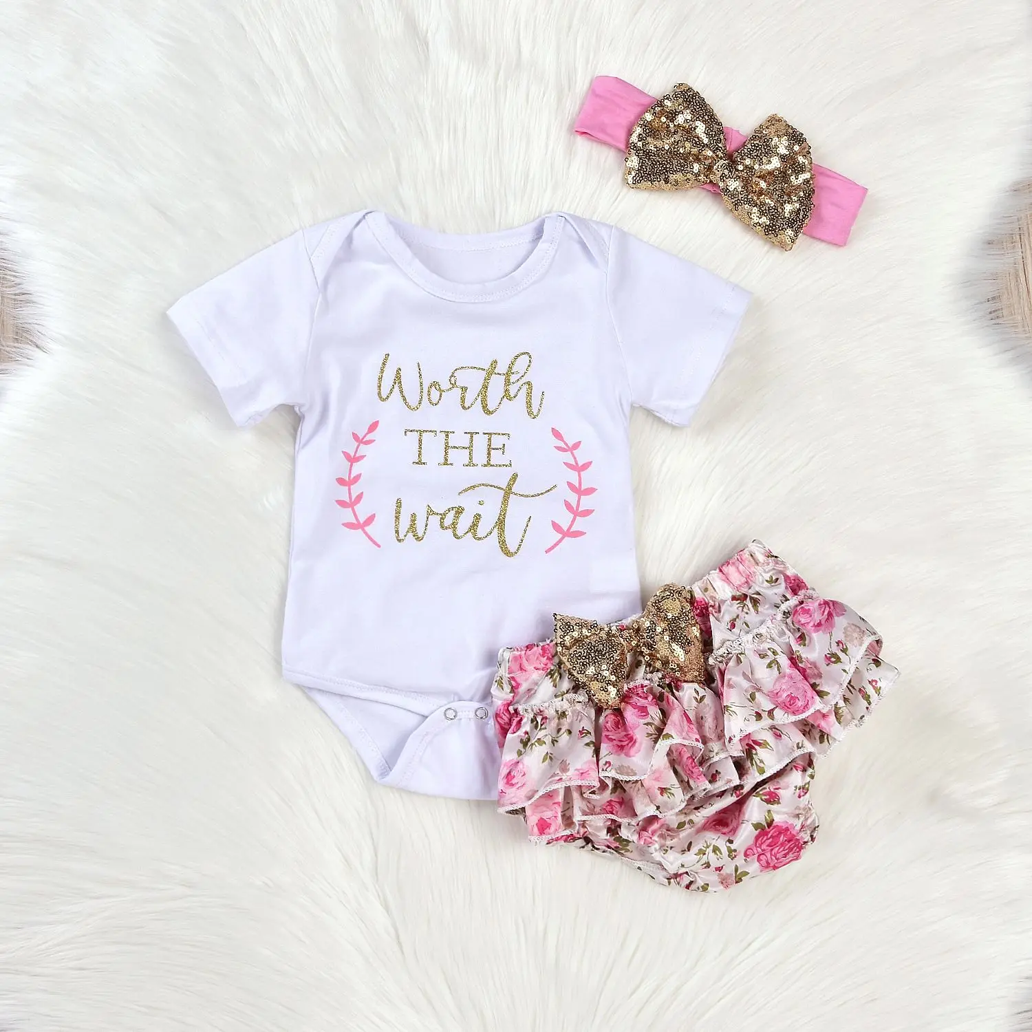 

Newborn Baby Girl Clothes Set Summer Short Sleeve Romper Flower Shorts Headband 3Pcs Outfit New Born Infant Clothing