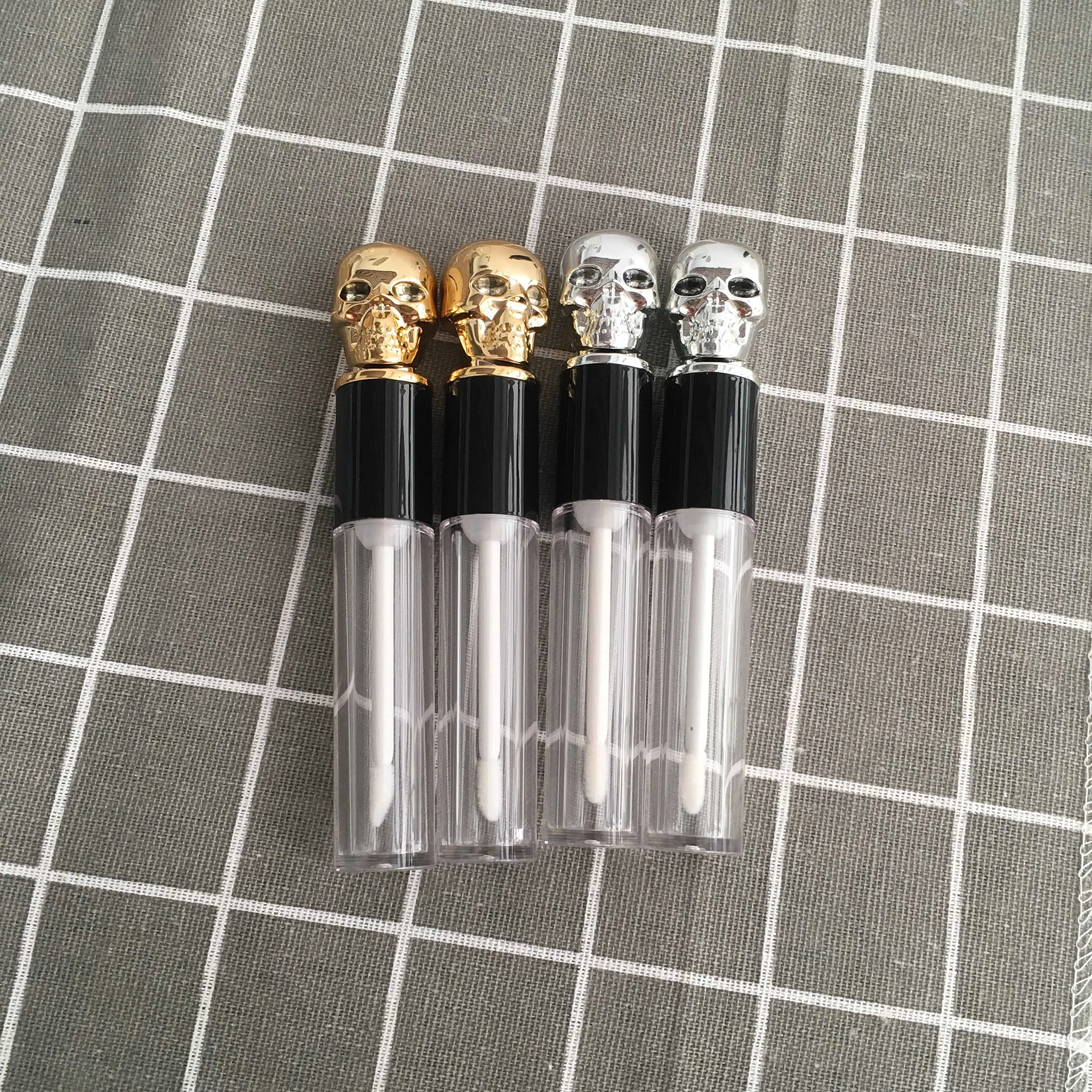 

Skull lipgloss tube non-stick cup permanent matte liquid lipstick custom logo